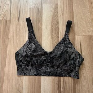 Offline aerie black snakeskin sports bra size medium